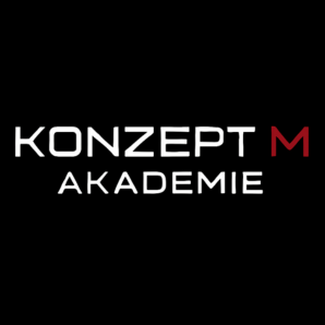Logo der Konzept M Akademie auf schwarzem Hintergrund.
